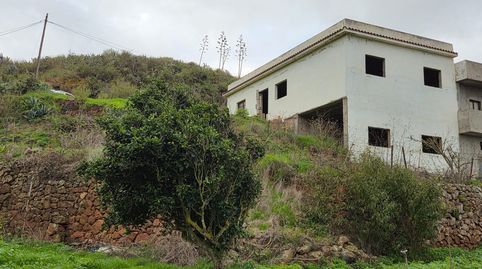 EN VENTA CASA POR FINALIZAR OBRA CON FINCA