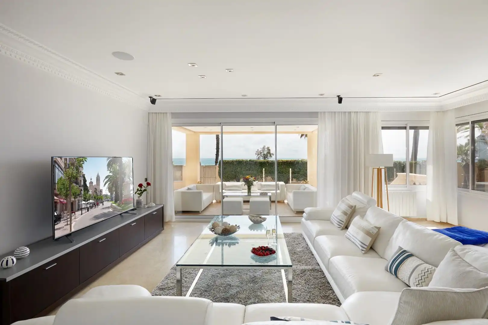 Sala d'estar de Casa o xalet en venda en Sitges amb Aire condicionat, Calefacció i Jardí privat