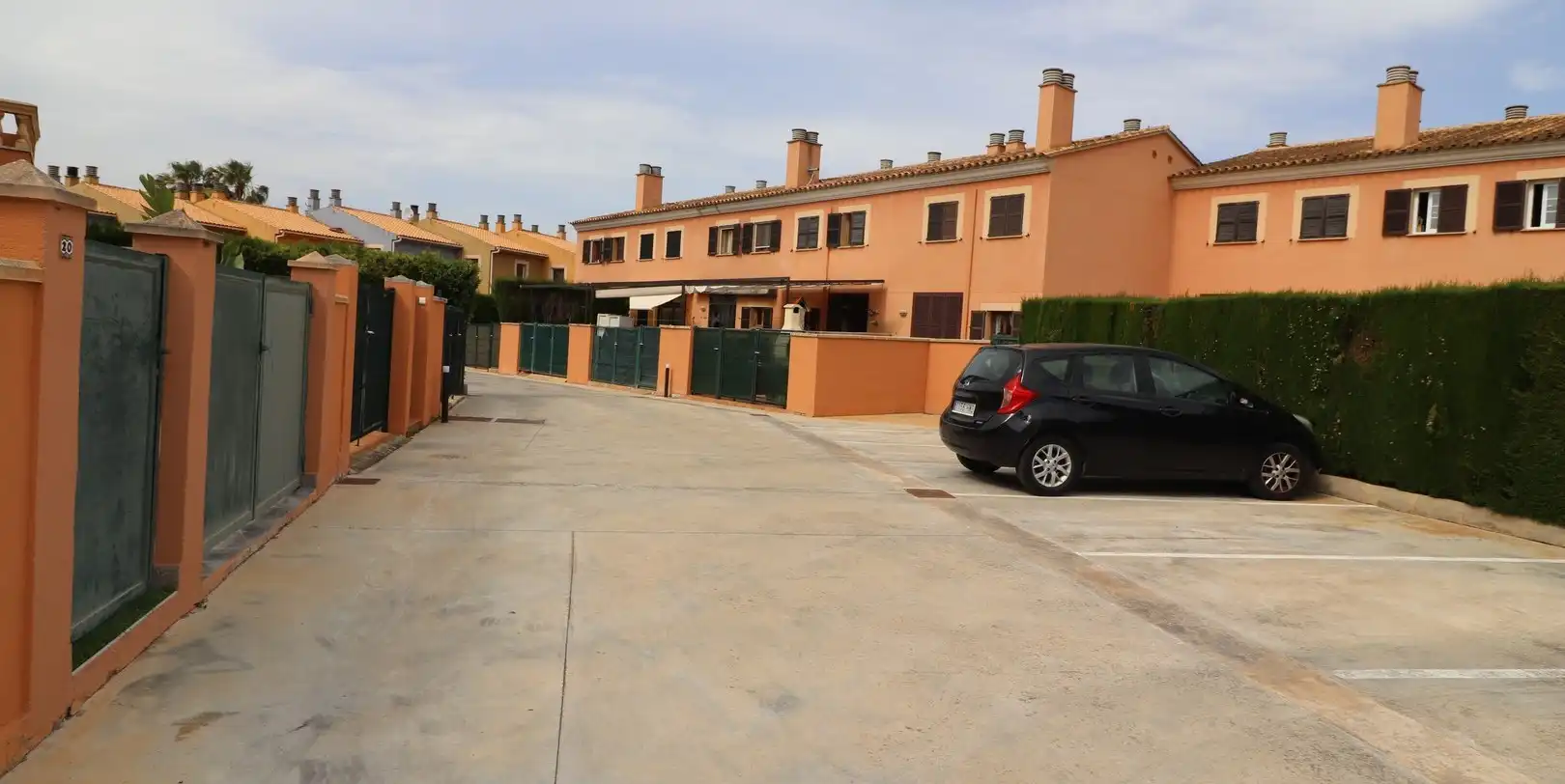 Vista exterior de Casa adosada de alquiler en Llucmajor con Aire acondicionado, Jardín privado y Terraza