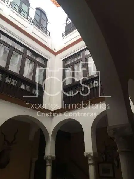 Casa adosada en venda en Sevilla amb Aire condicionat
