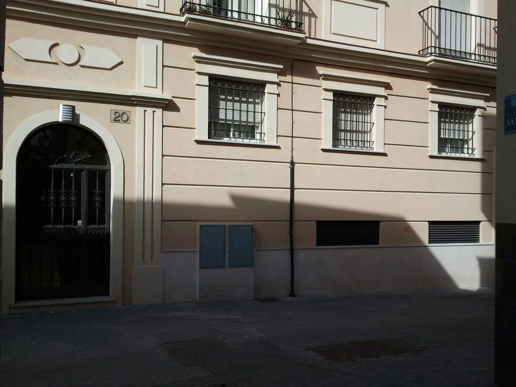 Vista exterior de Apartament de lloguer en La Línea de la Concepción amb Moblat, Forn i Rentadora