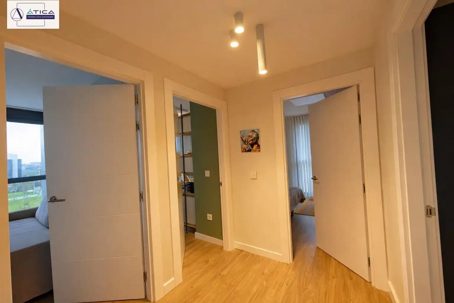 Wohnung zum Verkauf in Santa Cruz de Bezana mit Terrasse und Abstellraum