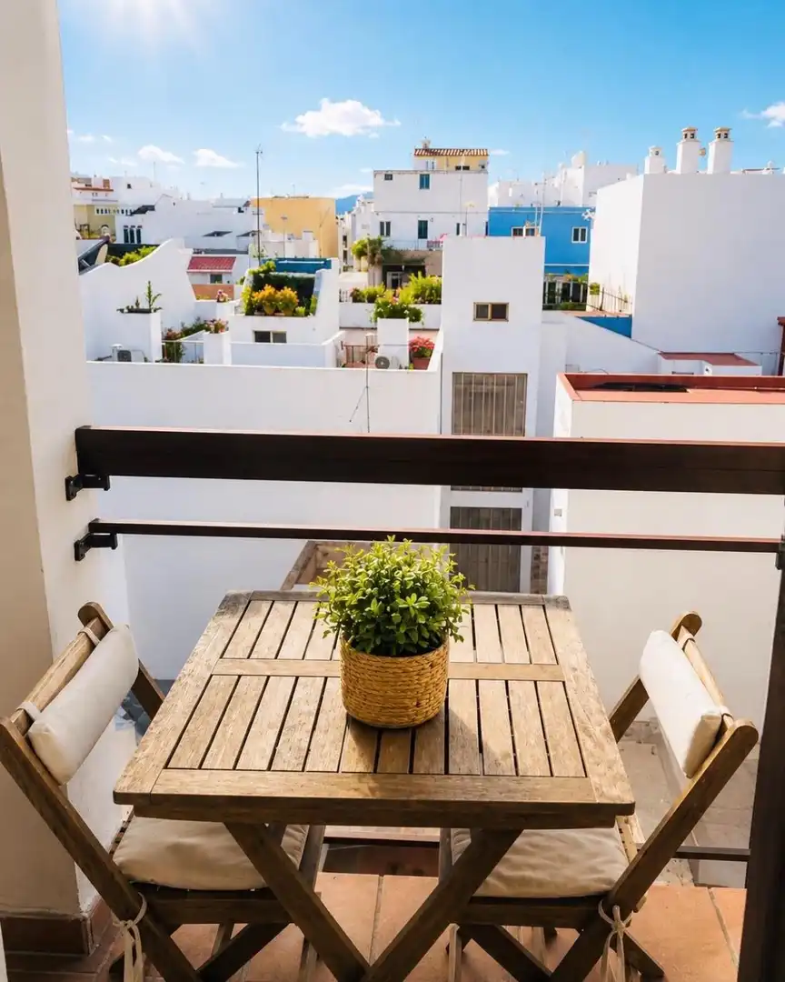 Balcony of Flat for rent in Las Palmas de Gran Canaria  with Air Conditioner, Parquet flooring and Terrace