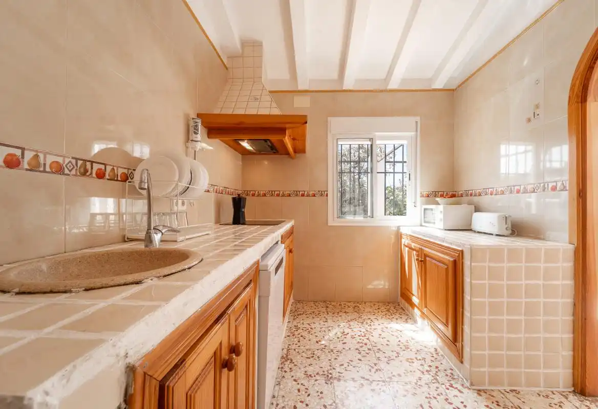 Cocina de Casa adosada en venta en Frigiliana con Aire acondicionado, Calefacción y Jardín privado