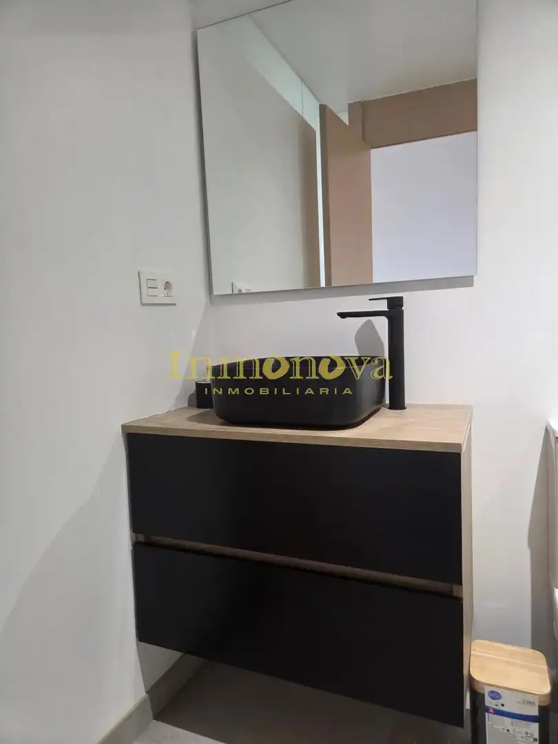 Bathroom of Flat for sale in Cangas   with Heating, Terrace and Storage room