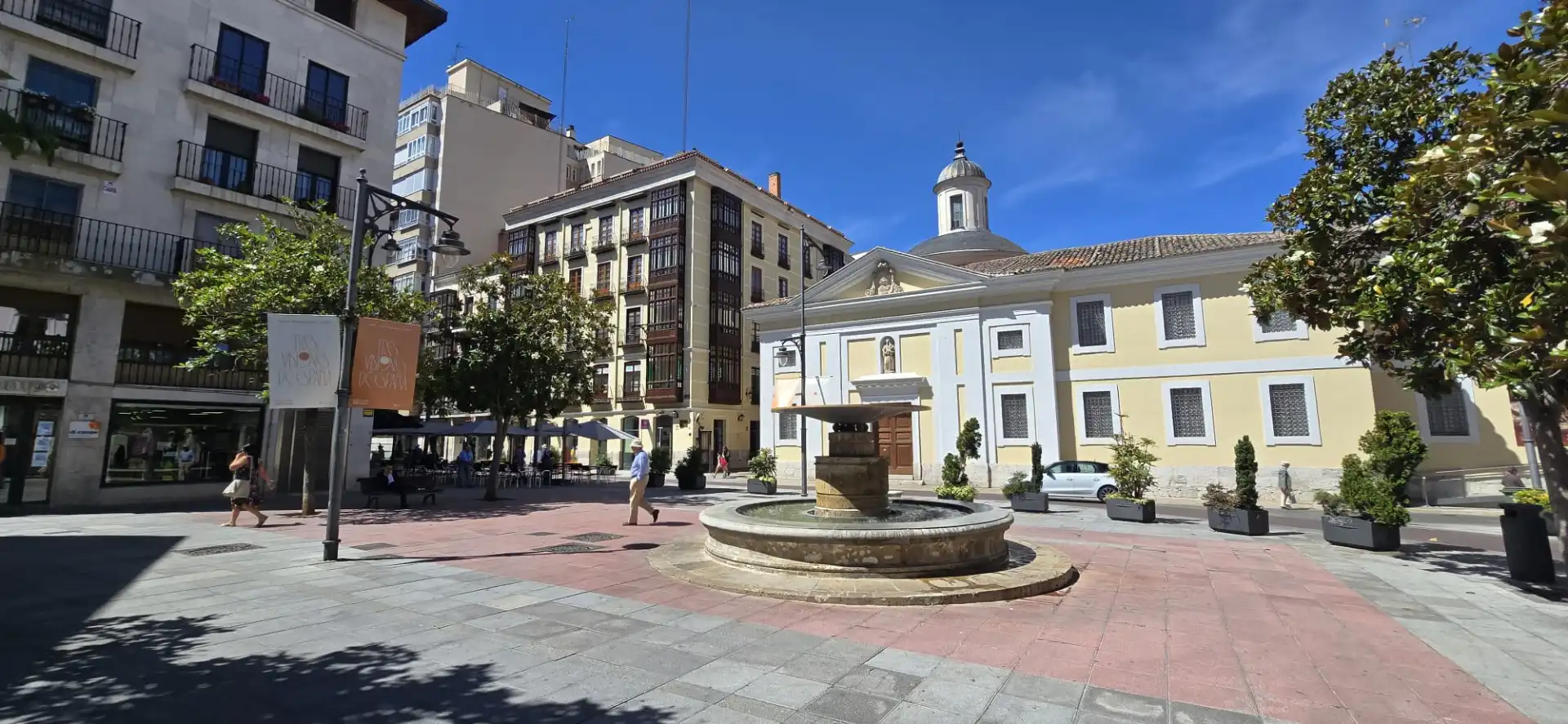 Exterior view of Garage for sale in Valladolid