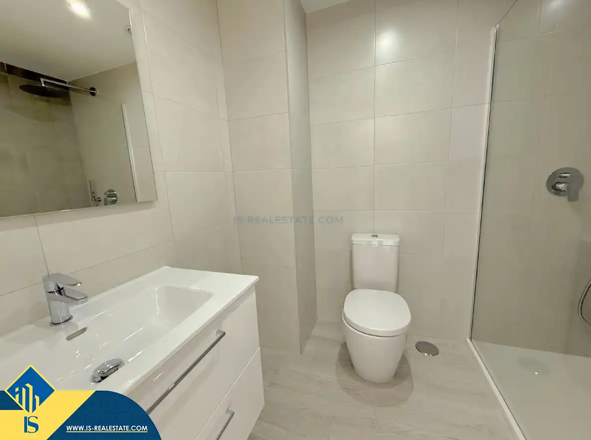 Baño de Apartamento en venta en Orihuela con Aire acondicionado, Calefacción y Terraza