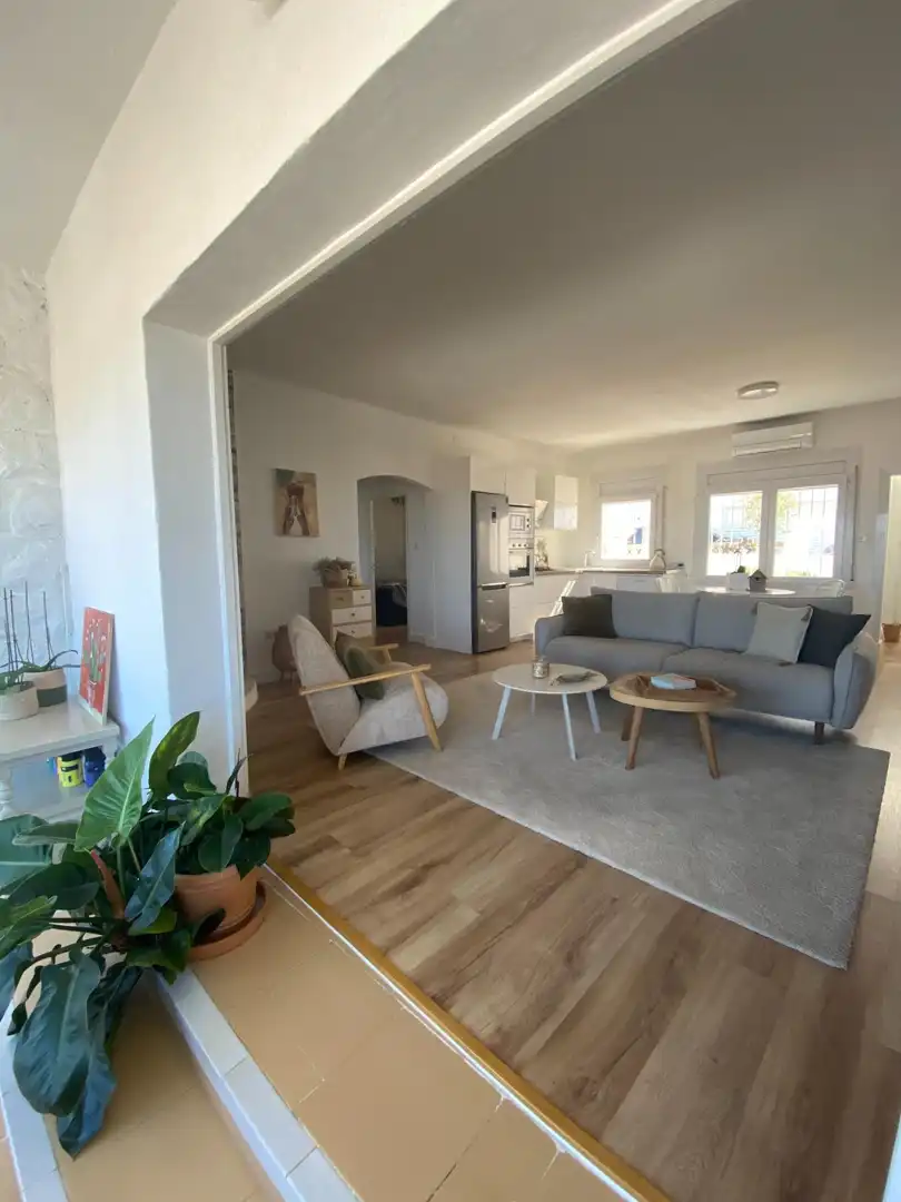 Sala d'estar de Casa o xalet en venda en Roses amb Aire condicionat, Calefacció i Jardí privat