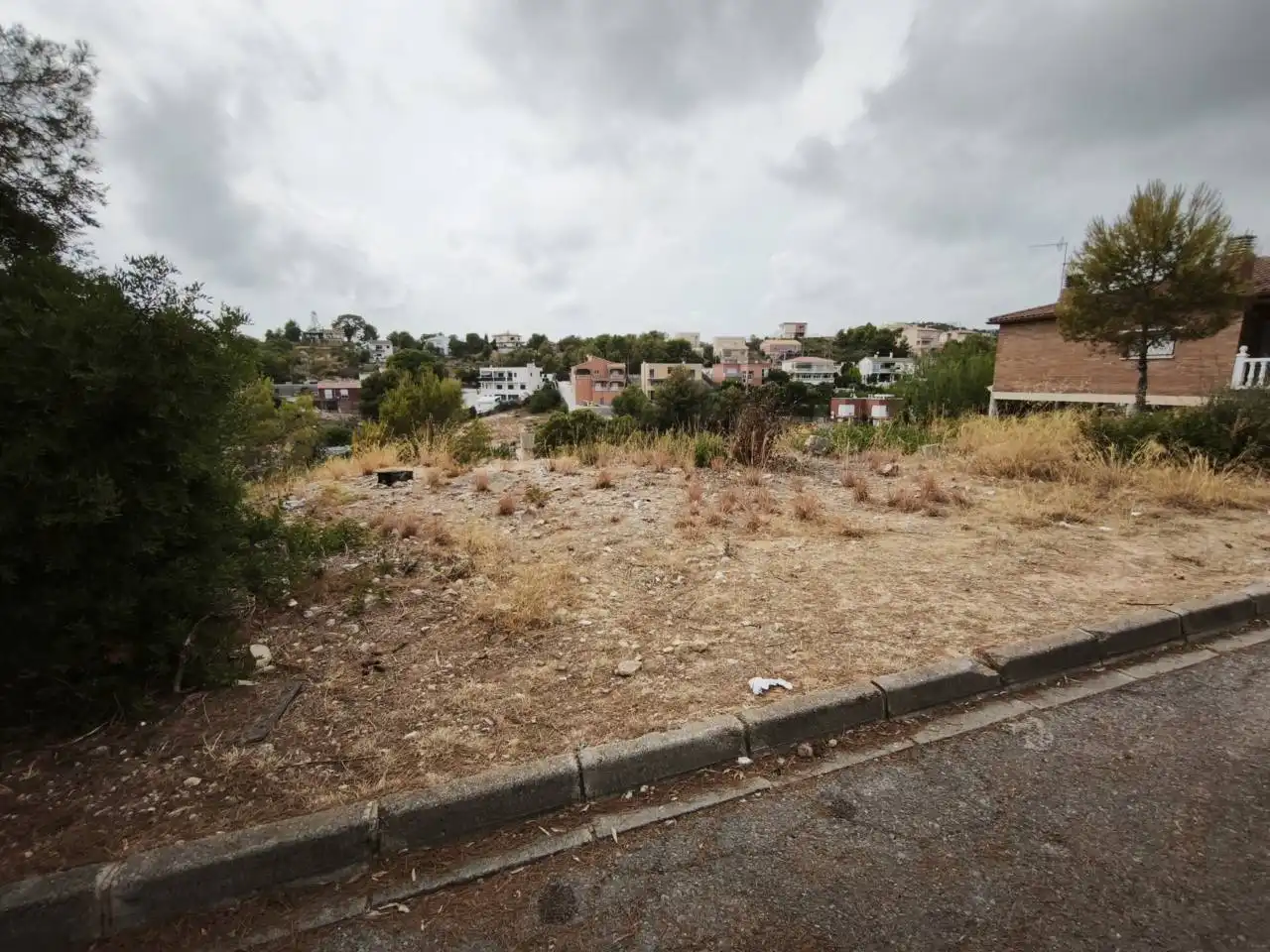 Terreny residencial en venda a Avenida Santa María de Montserrat, imagen 6