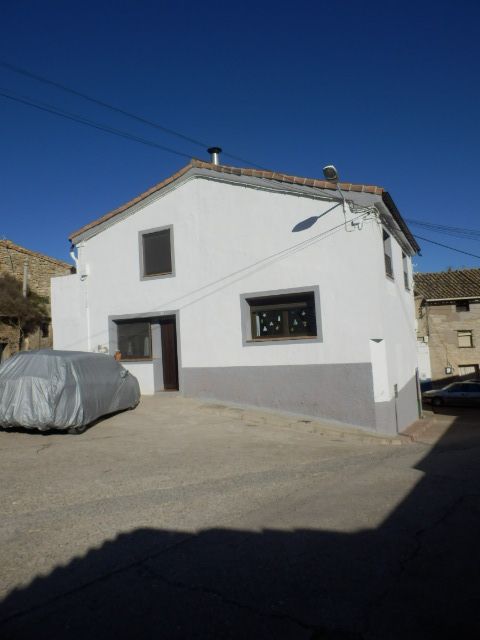Vista exterior de Casa adosada en venda en Almudévar