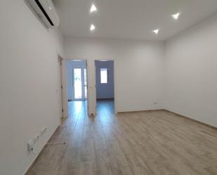 Flat to rent in  Barcelona Capital  with Air Conditioner, Heating and Oven
