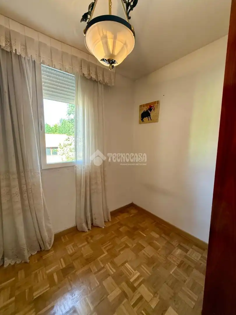 Habitación de Piso en venta en Madrid con Calefacción
