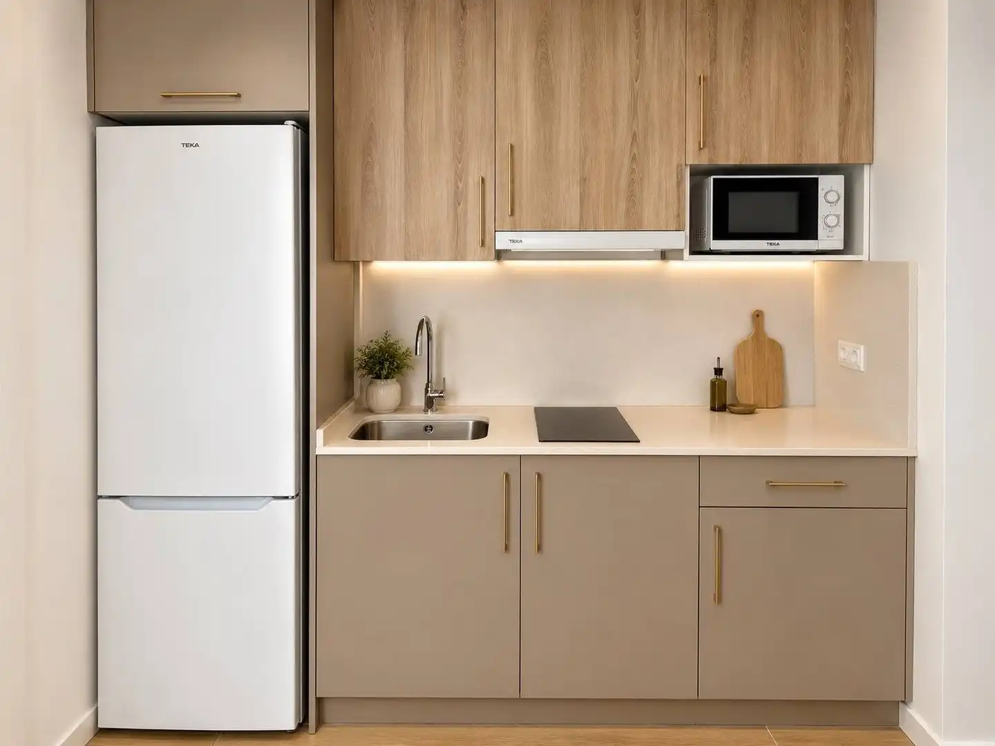 Cocina de Apartamento de alquiler en Las Palmas de Gran Canaria con Aire acondicionado y Amueblado