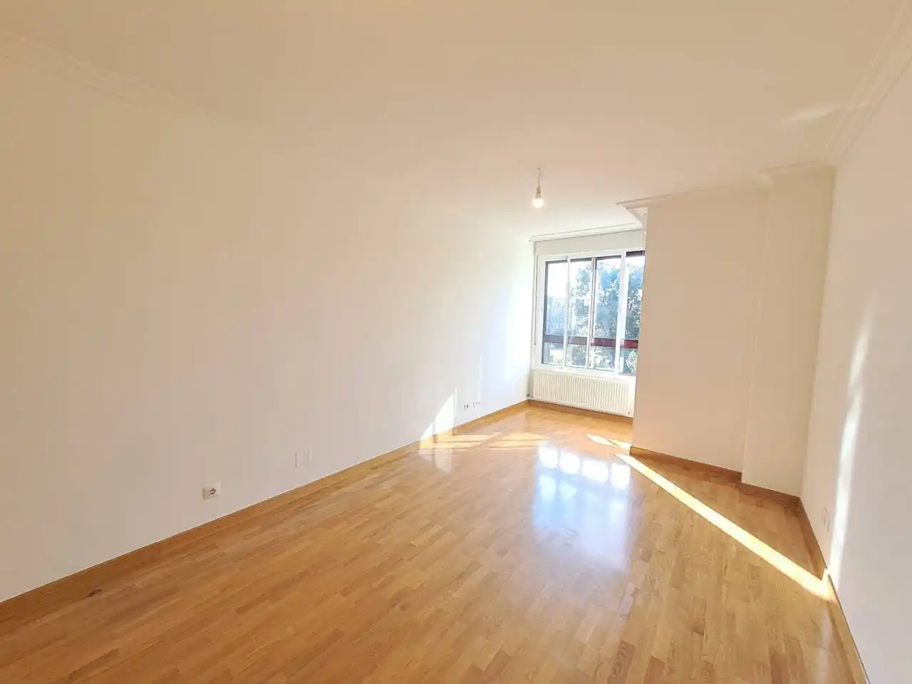 Schlafzimmer von Wohnung zur Miete in Burgos mit Heizung, Parkett und Terrasse