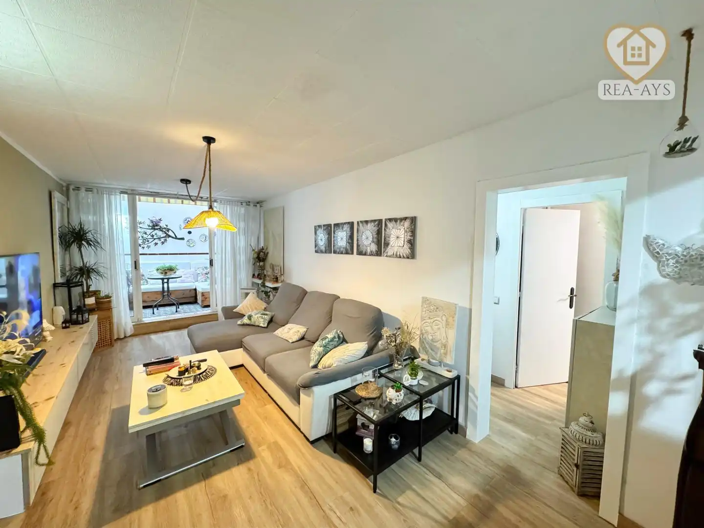 Sala d'estar de Pis en venda en Montcada i Reixac amb Calefacció, Parquet i Terrassa