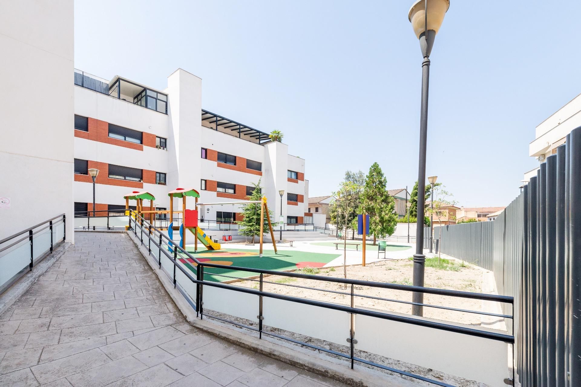 Exterior view of Flat for sale in Santa Fe  with Air Conditioner, Heating and Private garden