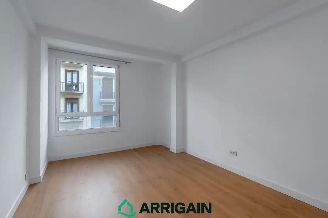 Piso con terraza en venta en Secundino Esnaola Kalea, imagen 9