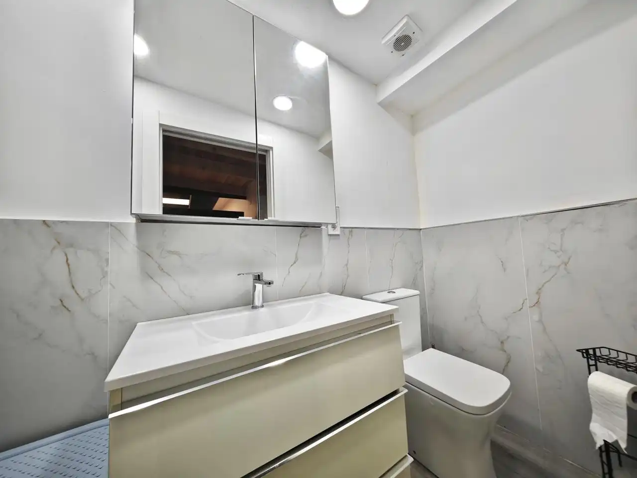 Baño de Piso en venta en Oviedo 