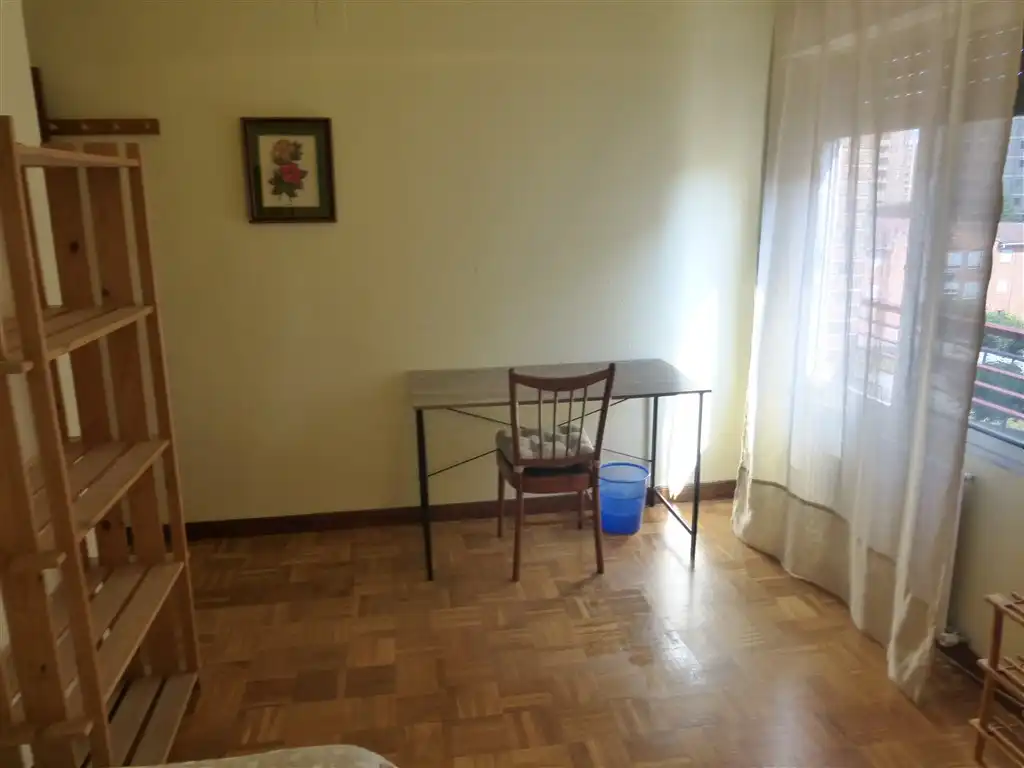 Habitación de Piso de alquiler en  Pamplona / Iruña con Calefacción y Amueblado