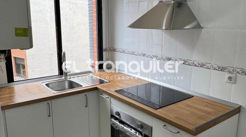 Foto 3 de Ático de alquiler en Calle Peñafiel, San Isidro, Madrid