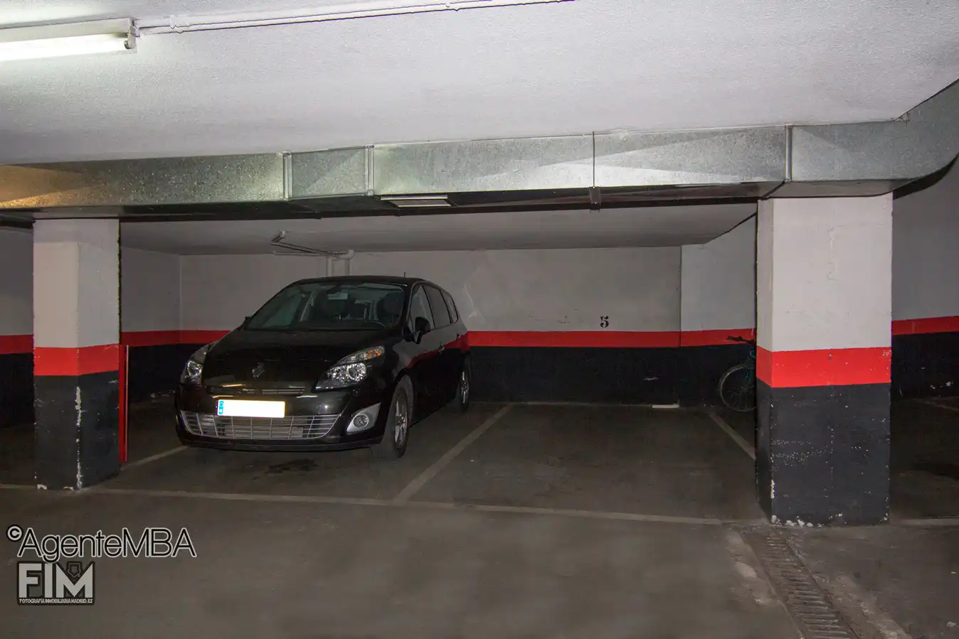 Aparcament de Pis en venda en Pozuelo de Alarcón amb Calefacció, Parquet i Terrassa
