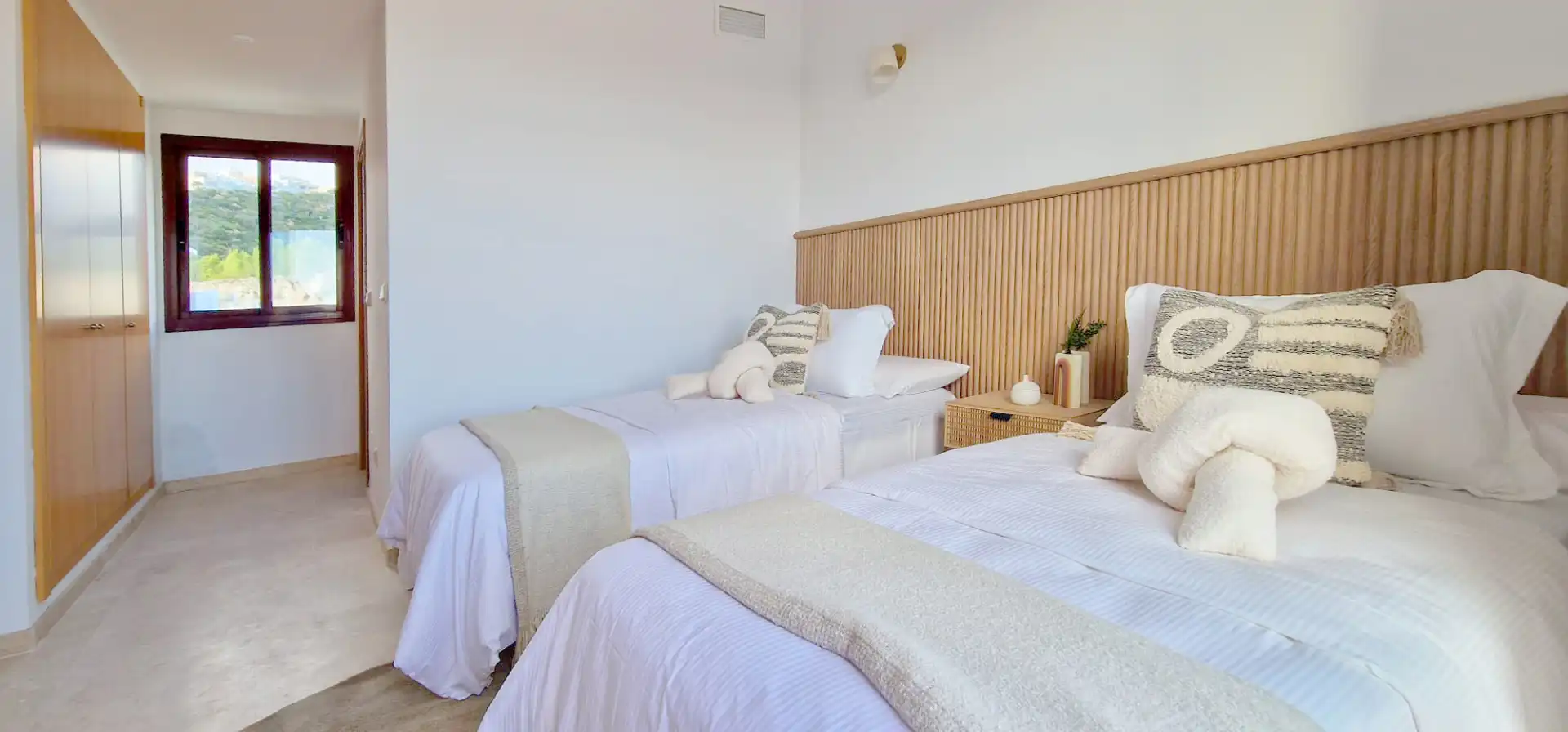 Habitación de Casa adosada en venta en Casares con Jardín privado, Terraza y Trastero