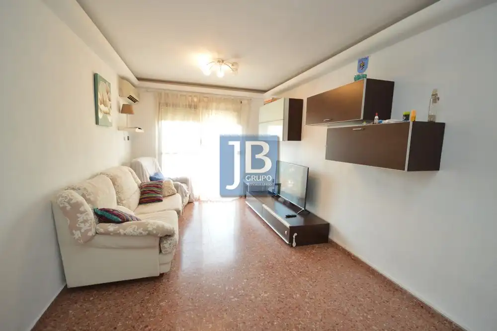 Sala d'estar de Pis en venda en Xàtiva amb Aire condicionat, Moblat i Balcó