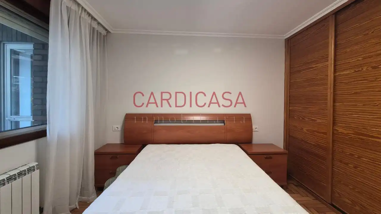 Bedroom of Flat for rent in Vigo   with Heating, Parquet flooring and Terrace
