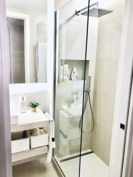 Baño de Apartamento en venta en Madrid con Aire acondicionado, Calefacción y Jardín privado