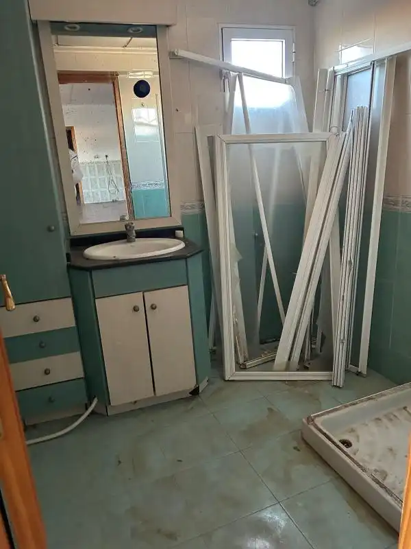 Bany de Casa adosada en venda en Orihuela amb Calefacció, Terrassa i Traster