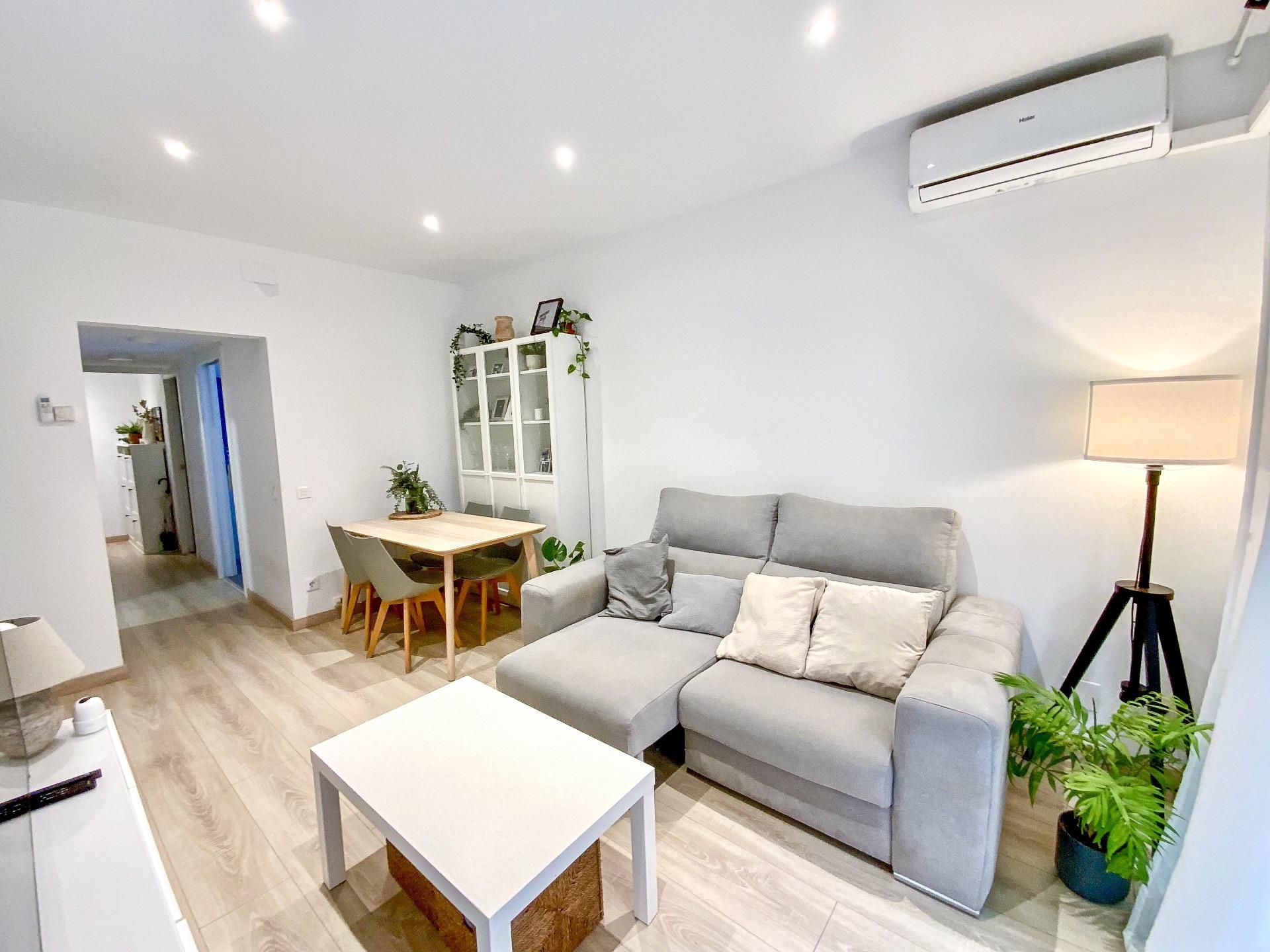 Sala d'estar de Pis en venda en  Barcelona Capital amb Aire condicionat, Calefacció i Parquet