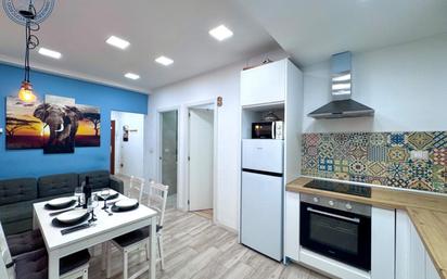 Kitchen of Flat for sale in  Valencia Capital  with Alarm