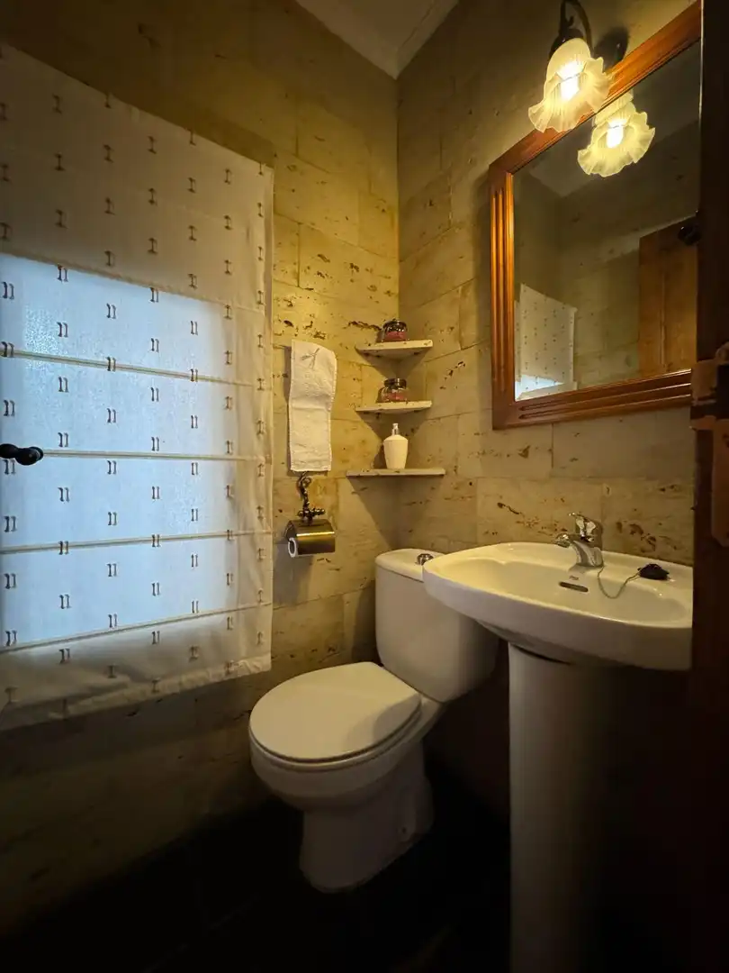 Badezimmer von Einfamilien-Reihenhaus zur Miete in Mijas mit Klimaanlage, Terrasse und Möbliert