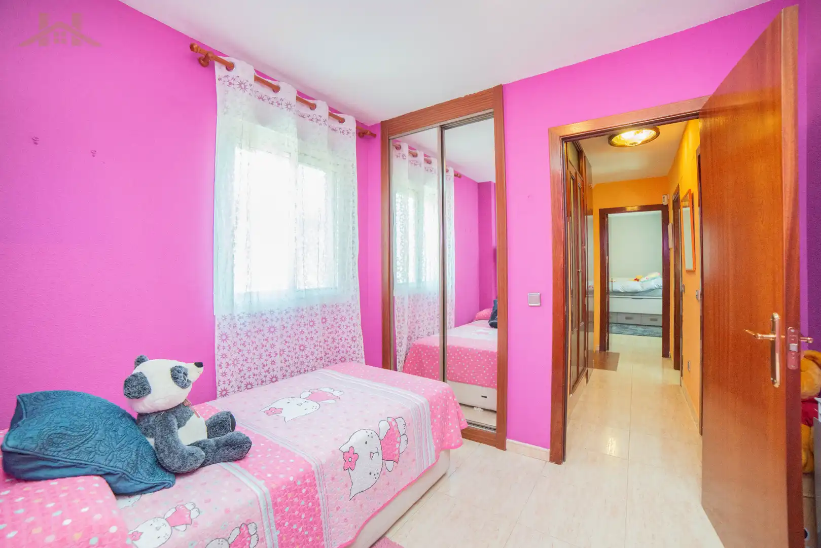 Habitación de Casa adosada en venta en Cubas de la Sagra con Calefacción, Jardín privado y Piscina