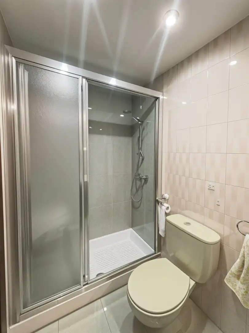 Bathroom of Flat for sale in Zaragoza  with Heating and Terrace