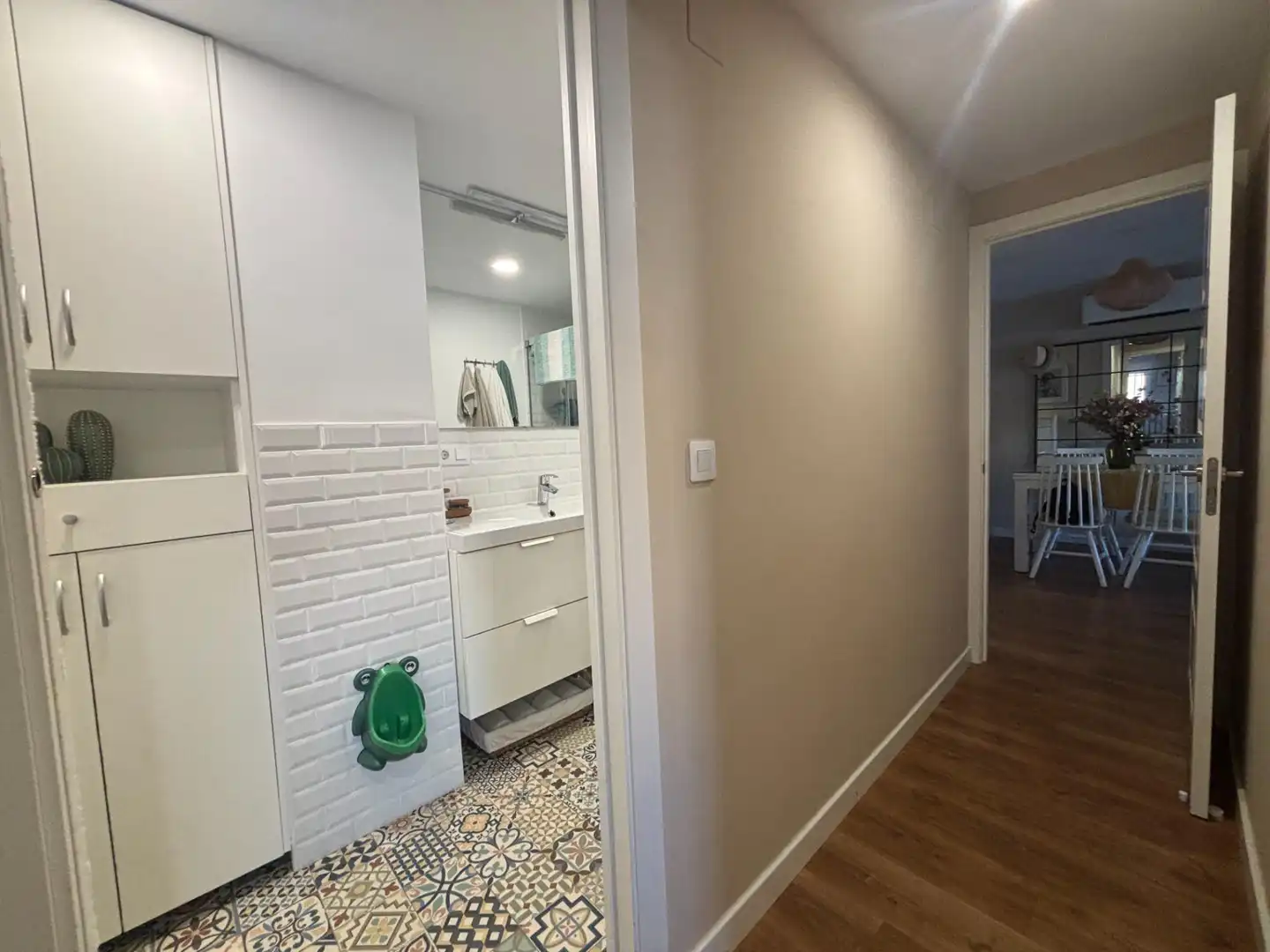Wohnung zum Verkauf in Sevilla mit Klimaanlage, Heizung und Terrasse