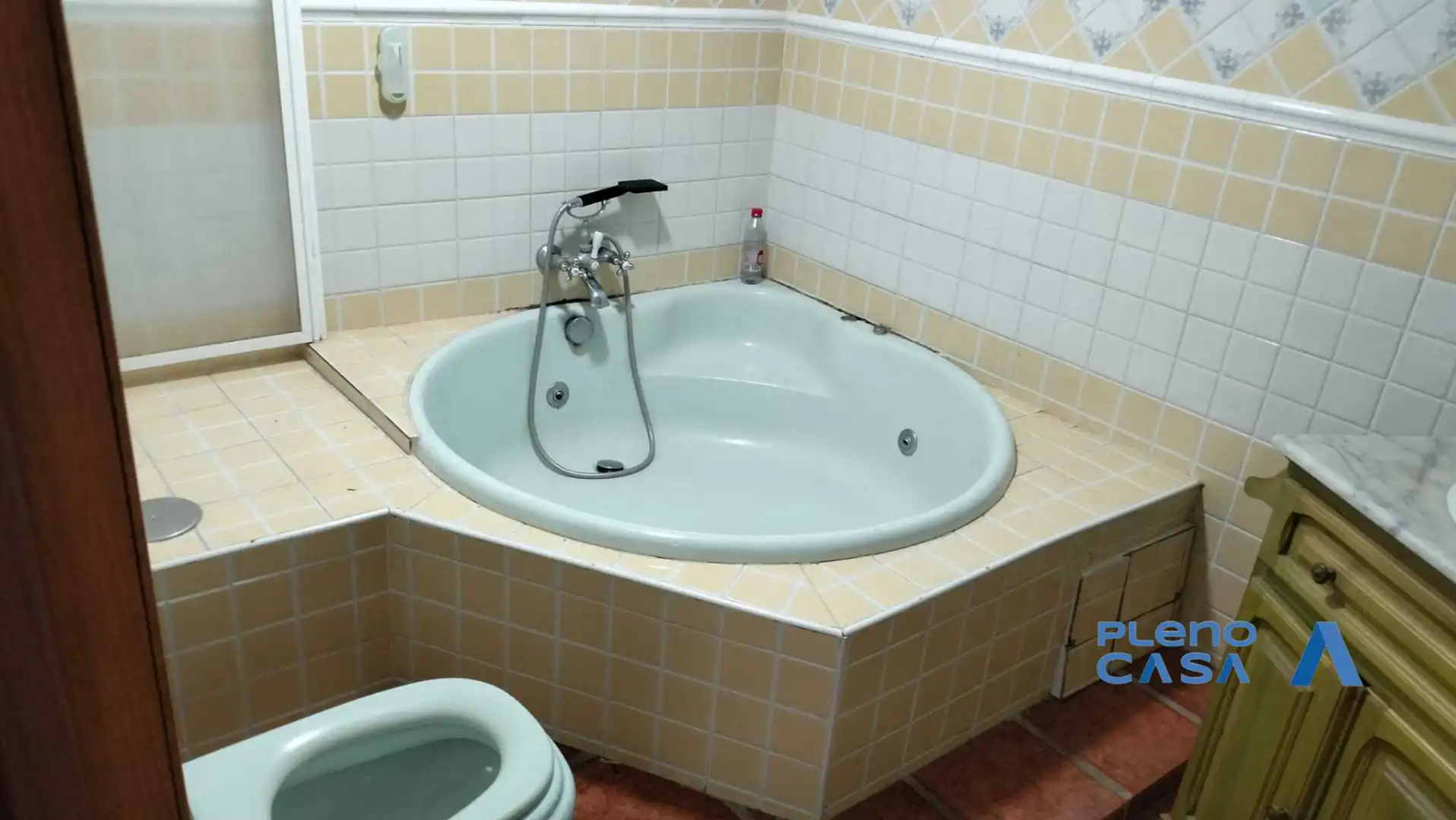 Bathroom of Flat for rent in Fuengirola  with Air Conditioner, Terrace and Furnished