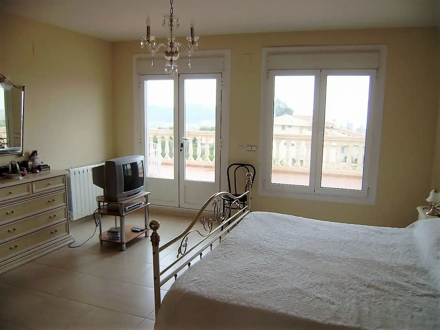 Chalet con piscina en venta en Urbanizaciones, imagen 14