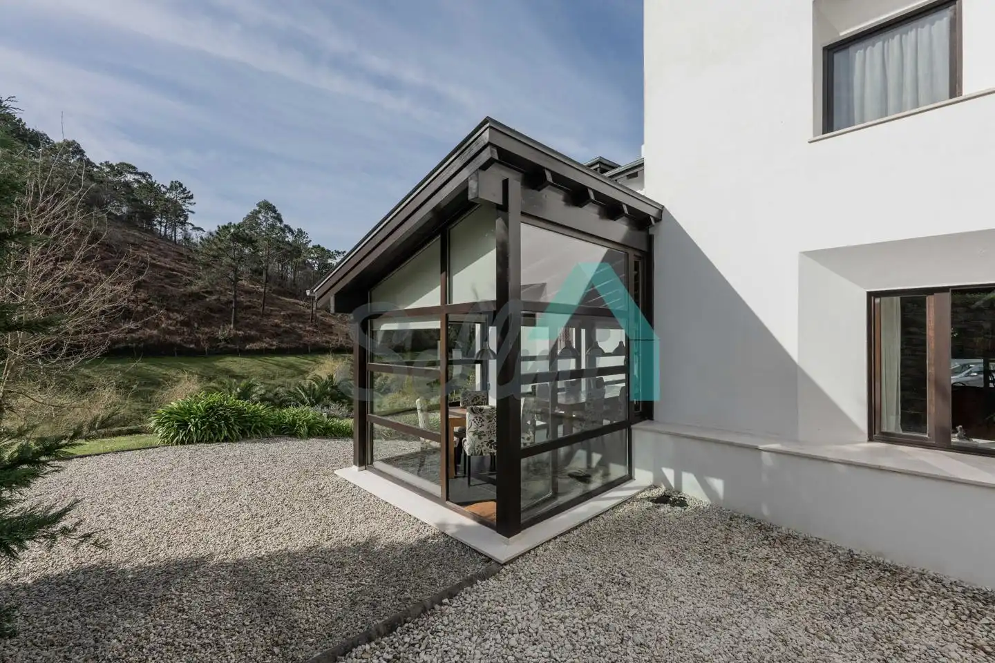 Vista exterior de Casa o xalet en venda en Valdés - Luarca amb Calefacció, Jardí privat i Terrassa