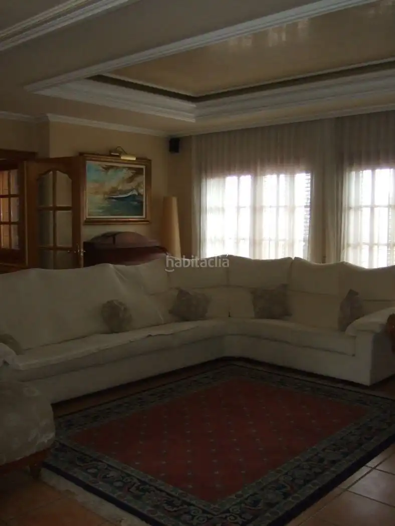 Sala d'estar de Casa o xalet en venda en Mataró amb Aire condicionat, Calefacció i Jardí privat