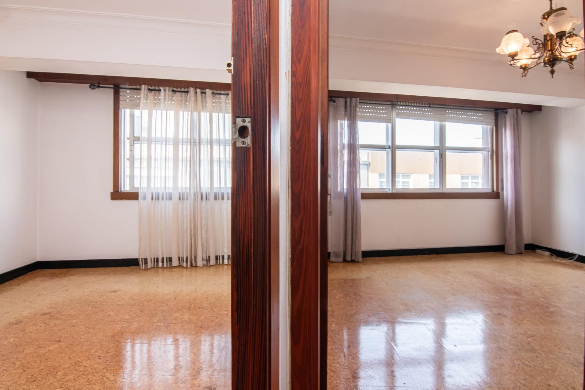 Piso en venta en Calle ENTREPEÑAS, Agra del Orzán - Ventorrillo