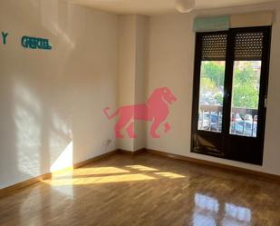 Bedroom of Duplex to rent in León Capital   with Heating, Parquet flooring and Storage room