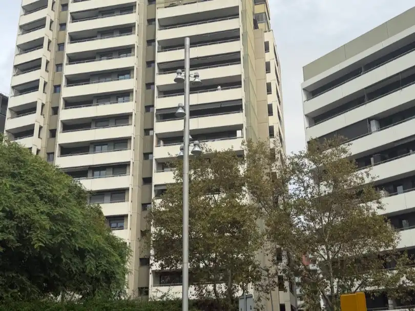 Vista exterior de Ático en venta en  Barcelona Capital con Aire acondicionado y Balcón
