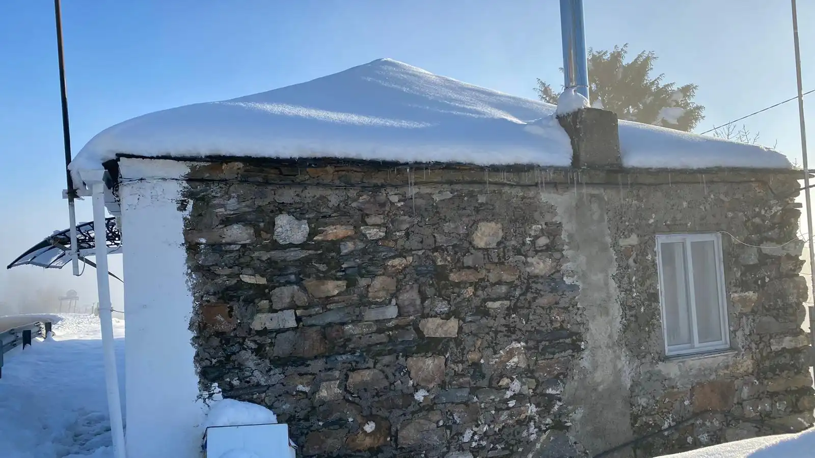 Vista exterior de Finca rústica en venda en Negueira de Muñiz  amb Moblat