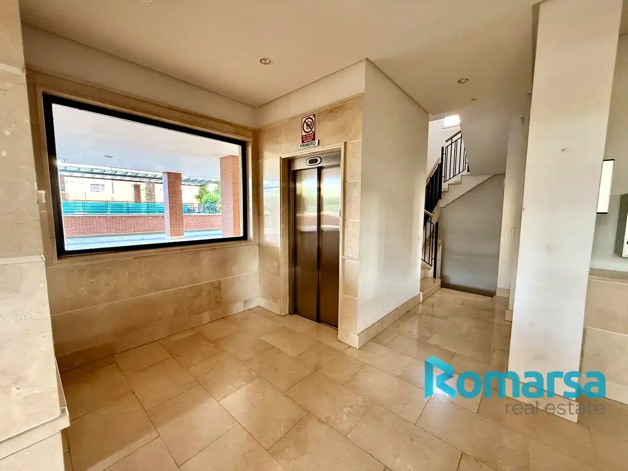 Flat with pool for sale in Calle Dalia, imagen 3