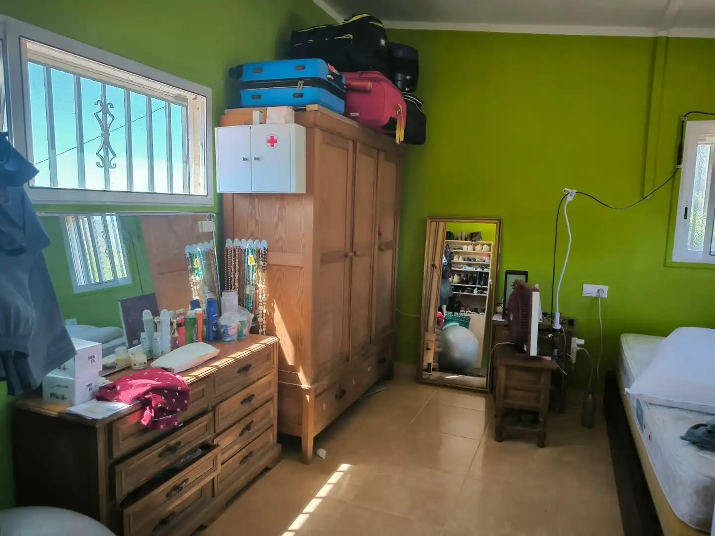Habitación de Local en venta en El Vendrell con Aire acondicionado