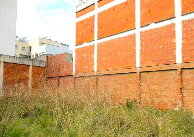 Terreno residencial en Venta en Carrer de Marià Benlliure en Centre