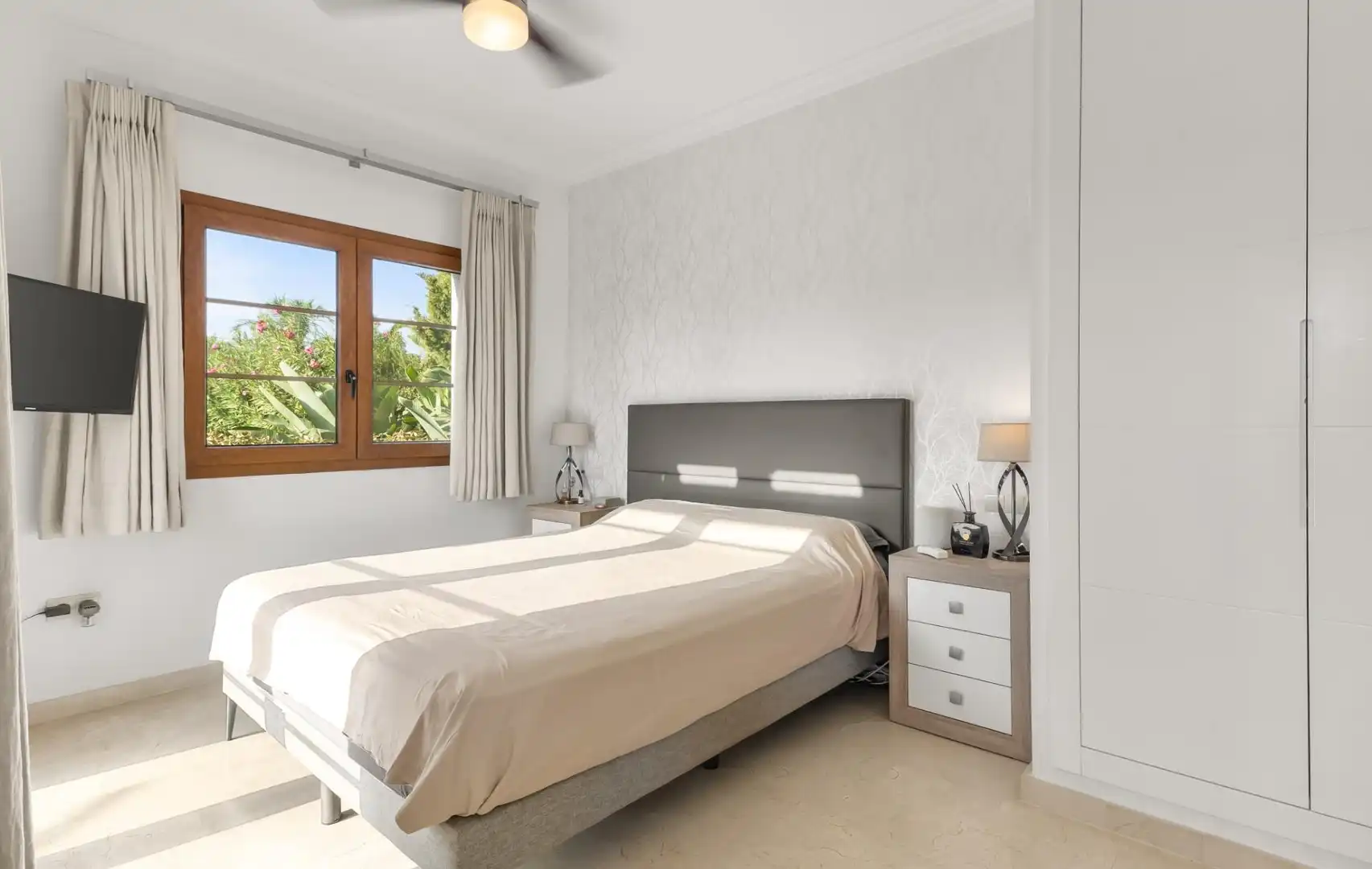 Dormitori de Casa o xalet en venda en Estepona Pueblo