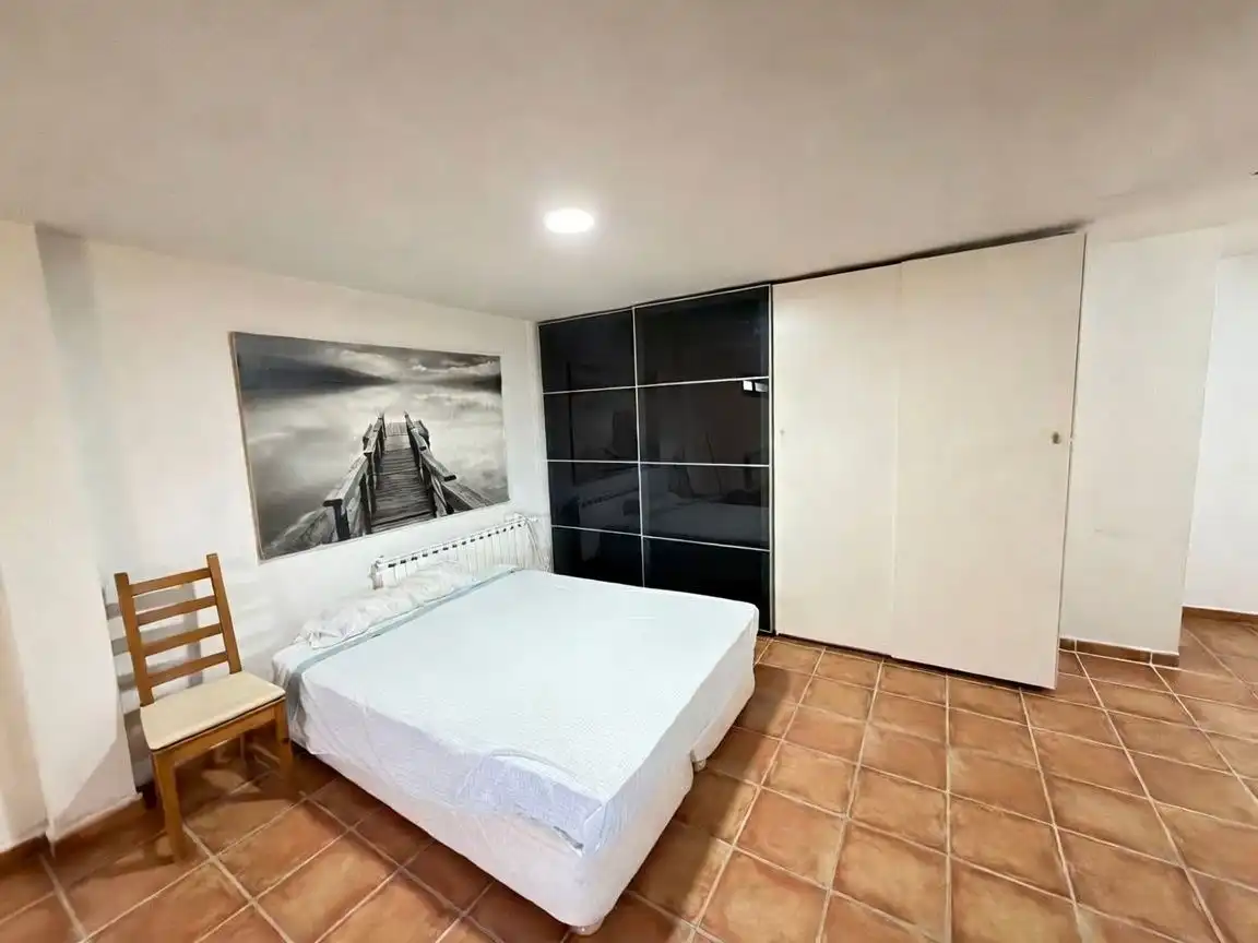 Habitación de Casa o chalet en venta en Chiloeches con Aire acondicionado, Calefacción y Jardín privado