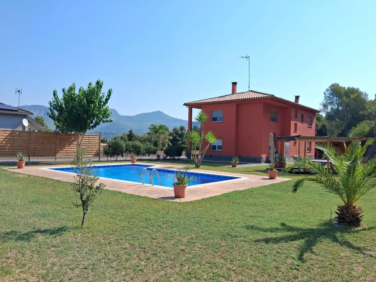 Maison avec piscine à vendre à Bigues i Riells del Fai